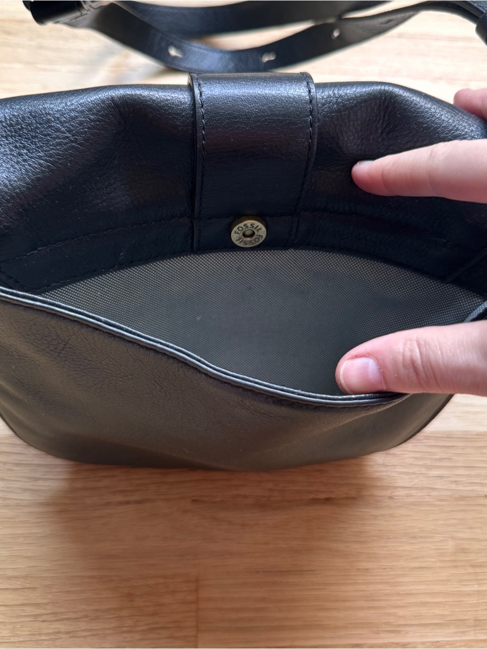 Fossil Wiley Leather Bag- Excellent Condition! - Picture 8 of 16